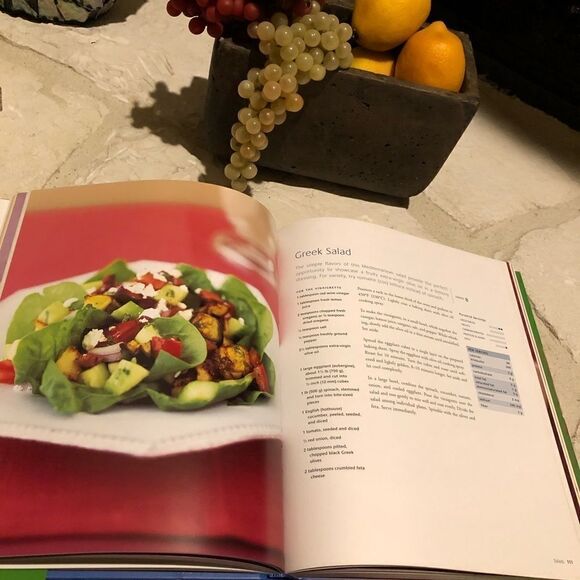 The New Mayo Clinic Cookbook - Picture 3 of 5